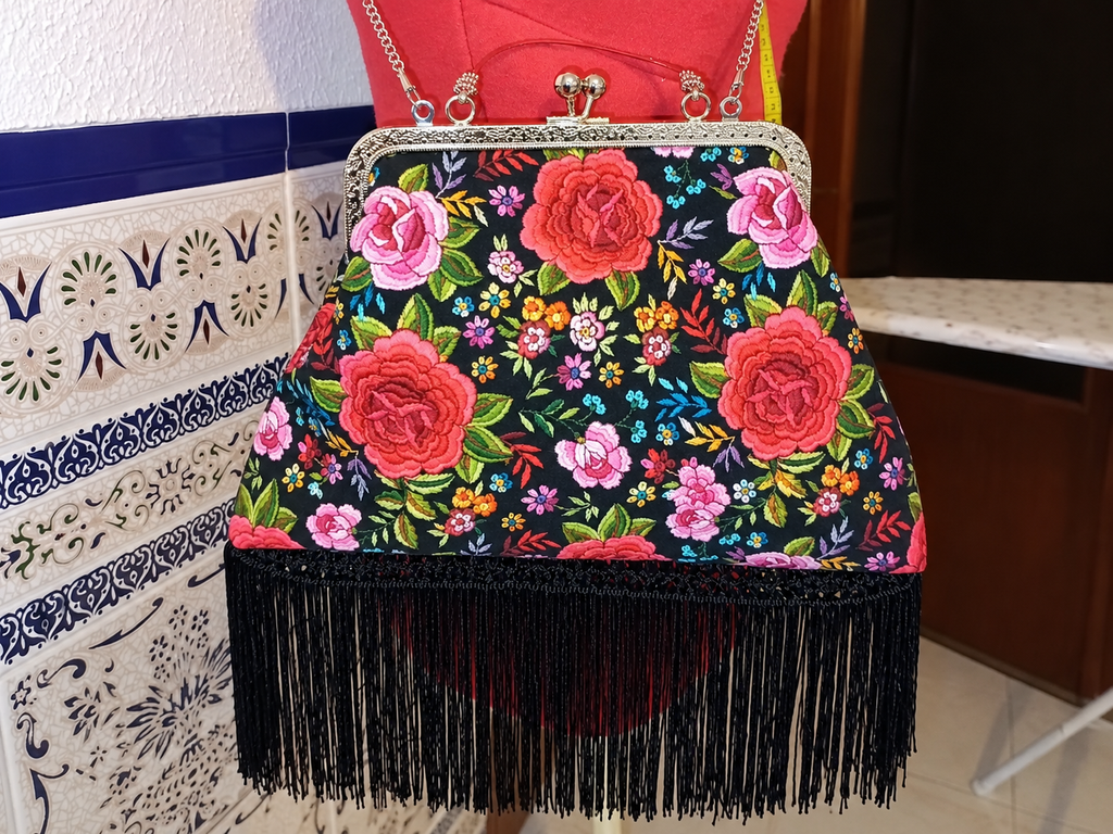 Bolsos con flecos y boquilla vintage, tela 100 colores y Manton de manila