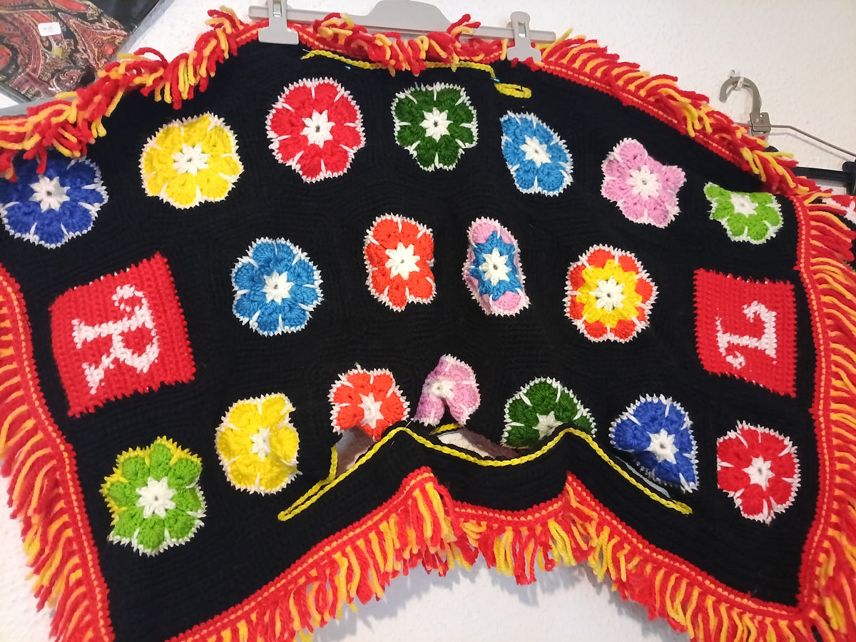 manta gallera y funda para montura a crochet totalmente artesanal